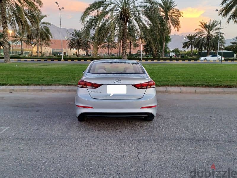 Hyundai Elantra 2017 "OMAN CAR" good condition for sale 5