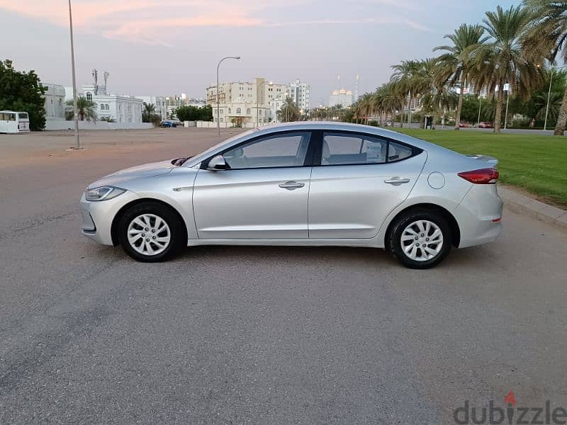 Hyundai Elantra 2017 "OMAN CAR" good condition for sale 7