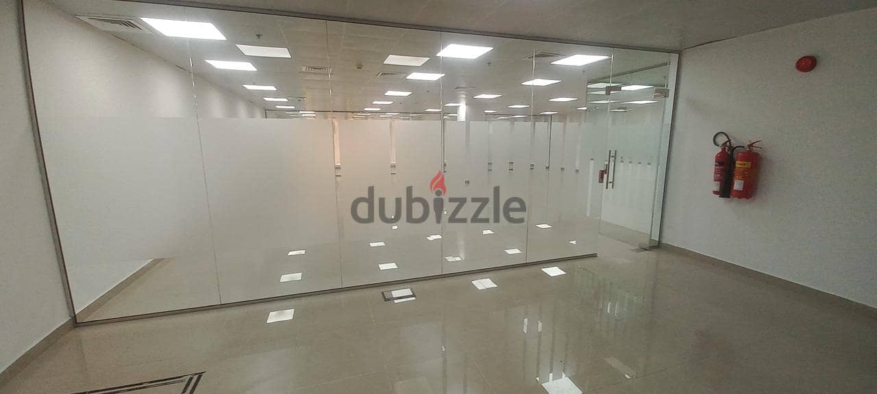 6Me1 Fabulous offices for rent in Qurum near Grand Hayat 3