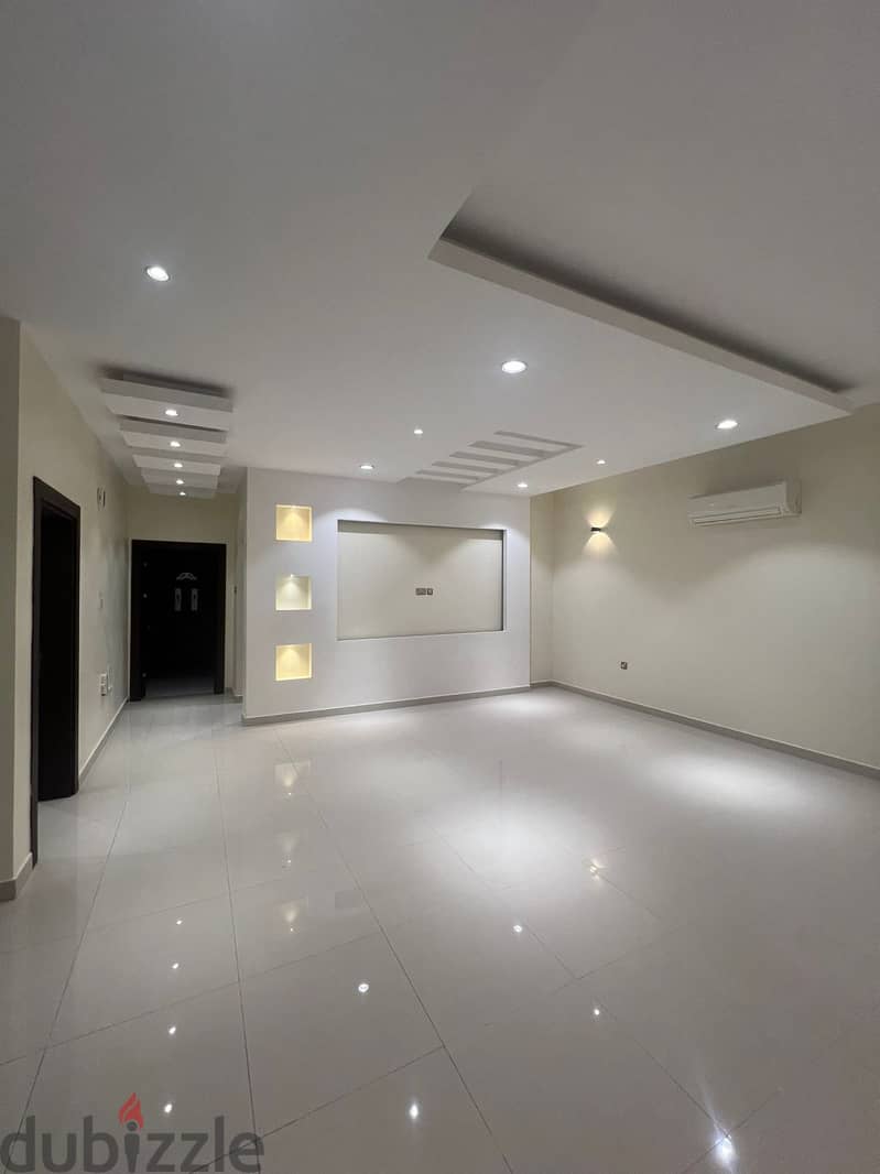 Luxurious Villa for Rent in Qurum Heights 8