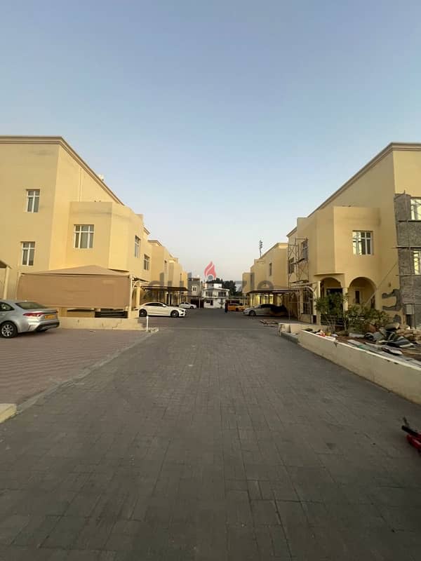 Luxurious Villa for Rent in Qurum Heights 10