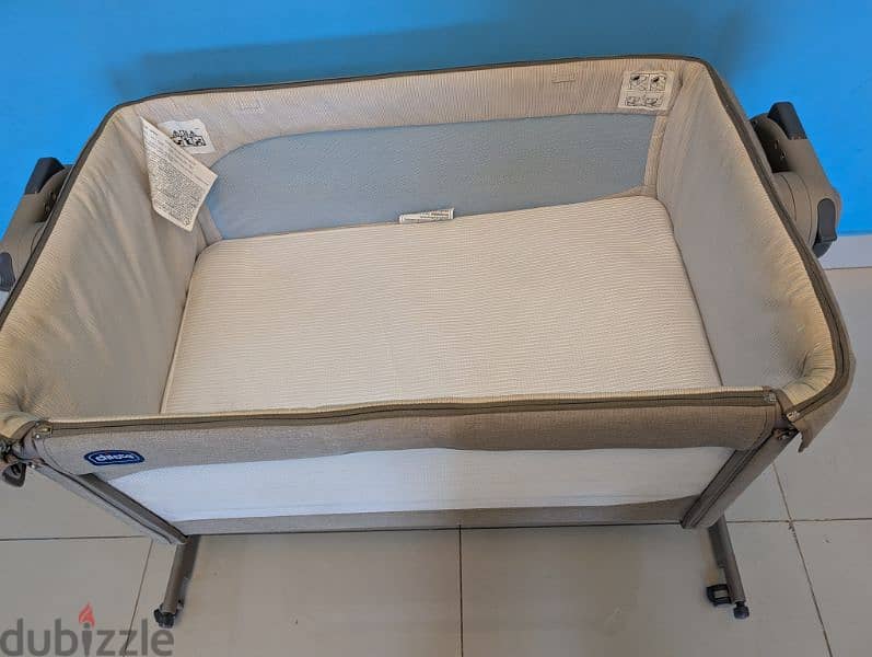 Next to Me Air co sleeping Bassinet 2