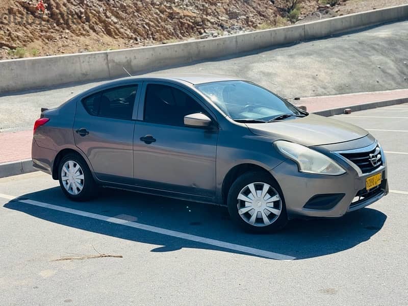 Nissan Versa 2016 3