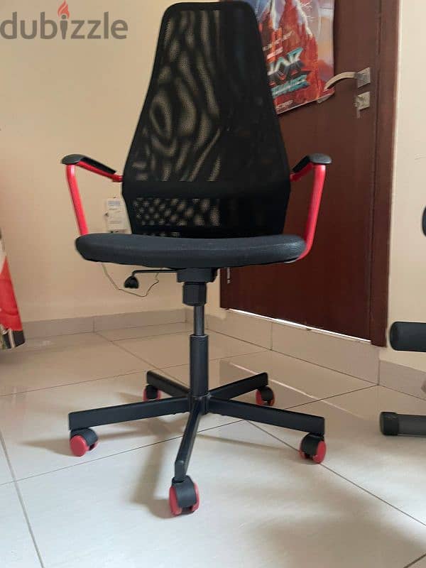 Rotating office / study chair and water dispenser 1