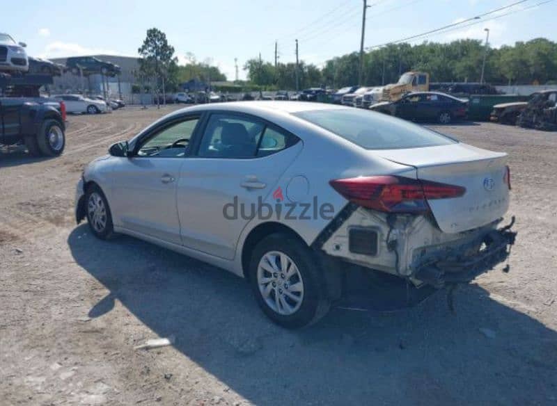 Hyundai Elantra 2019 10