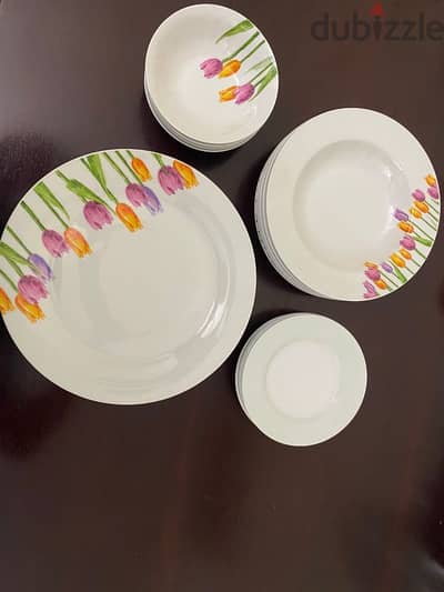 Dinner set