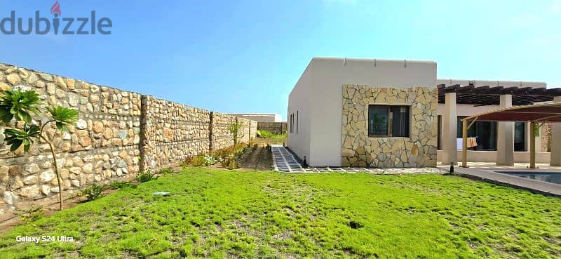 new privat ville in Jebel Sifah Resort for sale, 3 Rooms. covered pool 13