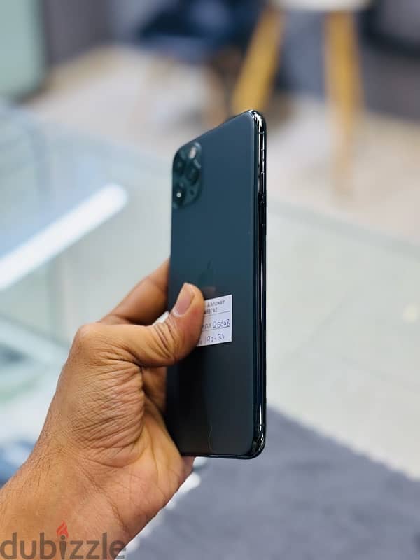 iphone 11 promax 256GB battery 89% best price good phone 0