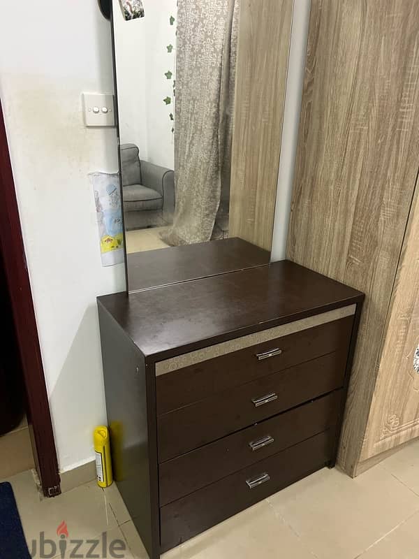 Good condition dressing table for sale 1