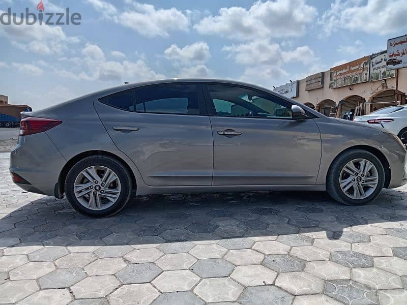 Hyundai Elantra 2020 4