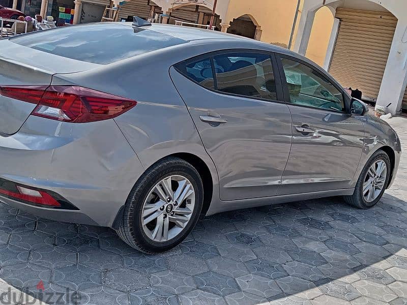 Hyundai Elantra 2020 6