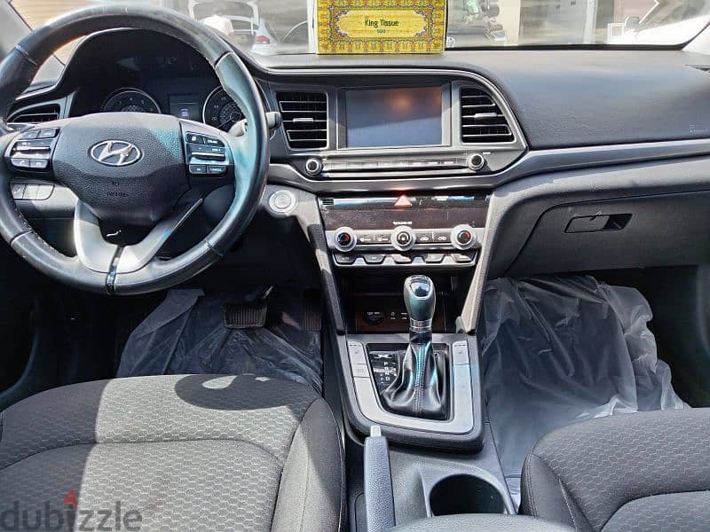 Hyundai Elantra 2020 8