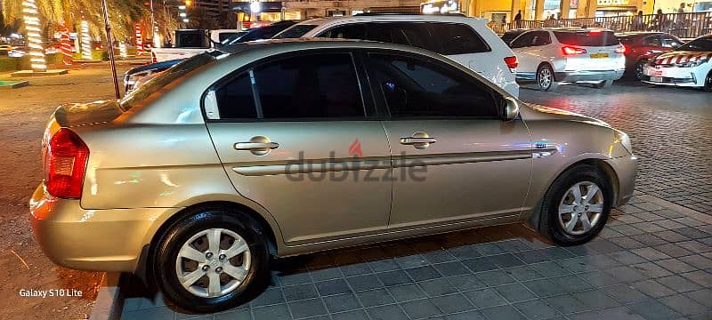 Hyundai Accent 2011 3