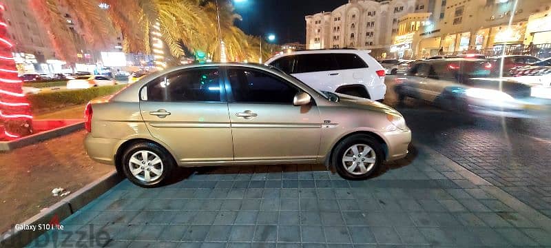 Hyundai Accent 2011 4