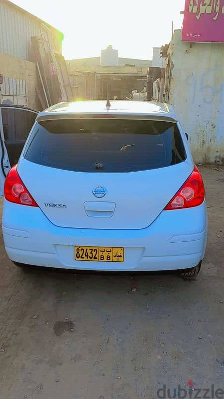 Nissan Versa 2011 3