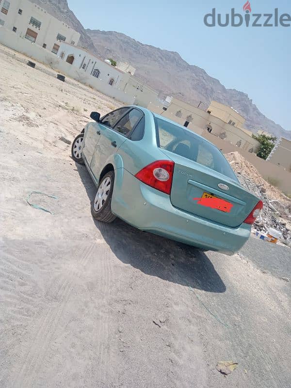 Ford Focus 2009 4