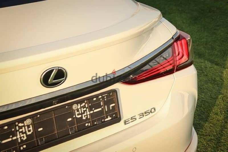 Lexus ES 350 2022 4