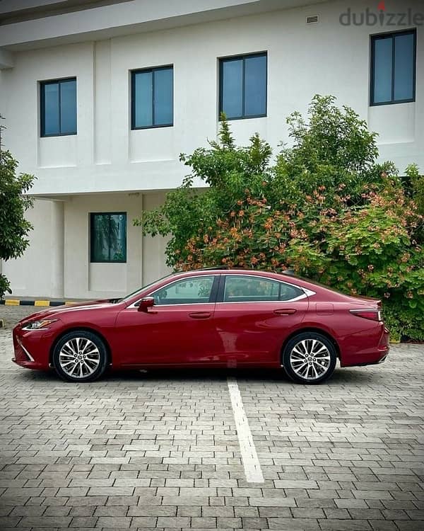 Lexus ES 350 2019 1