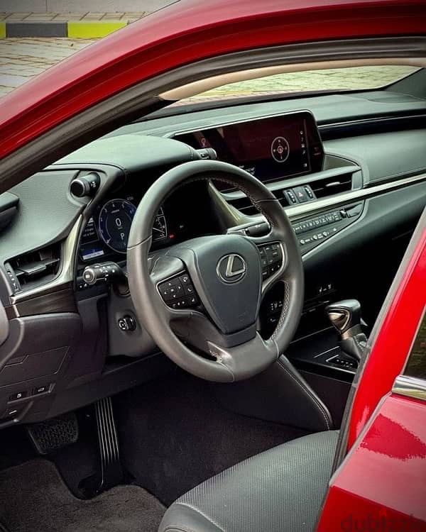 Lexus ES 350 2019 10