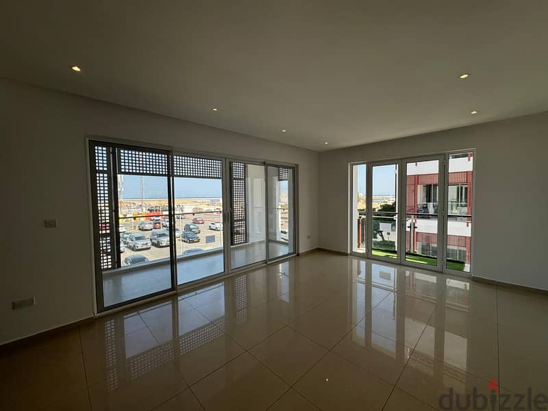 2 BR Spacious Apartment in Al Mouj with Sea Views 6