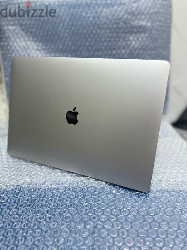 MacBook Pro A2141 Ratina 4k Display 2