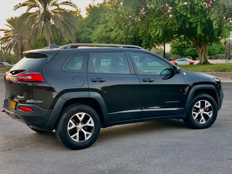 Jeep Cherokee 2014 3