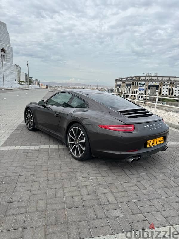 Porsche 911 2012 - Oman agency full service history 2