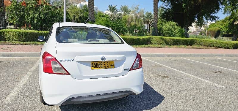 Nissan Sunny 2016 1