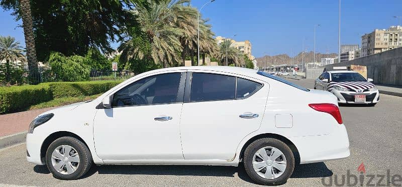 Nissan Sunny 2016 4