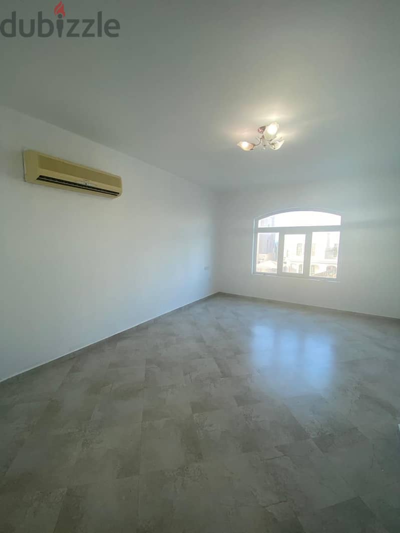 "SR-YR-612 *Spacious 4-Bedroom Home Available for Rent in Al Hail 5