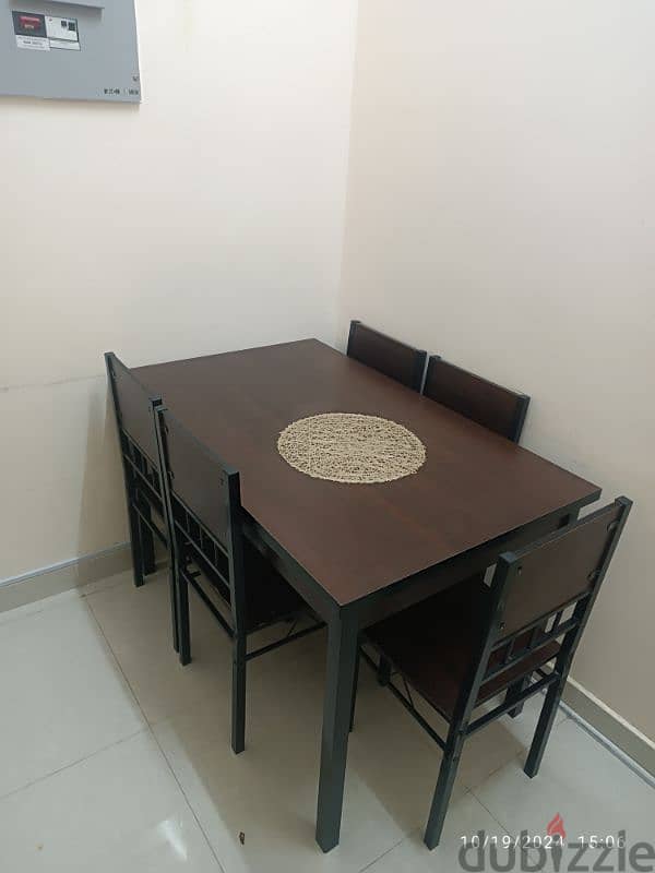 used dining table with 6 chair 0