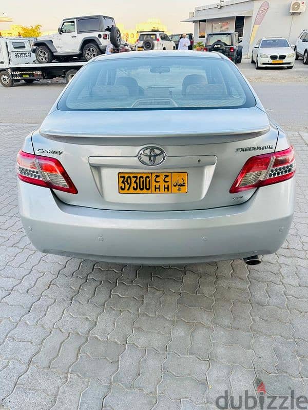 Toyota Camry 2011 4