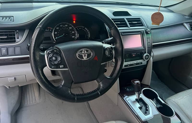 Toyota Camry 2014 6