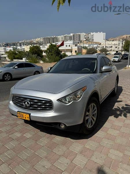 Infiniti FX45/FX35 2012 4