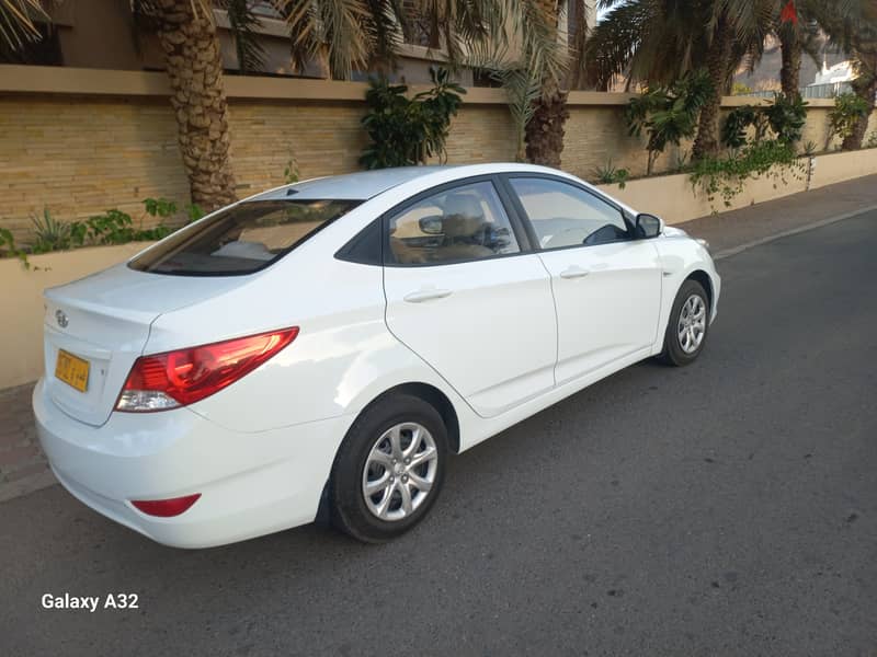 Hyundai Accent 2015 4