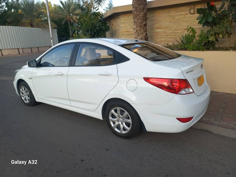 Hyundai Accent 2015 9