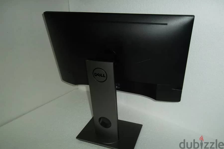 شاشة متحركة 22 بوصه Dell ممتازة 4