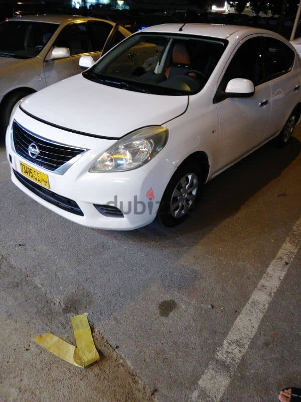 Nissan Sunny 2012 3