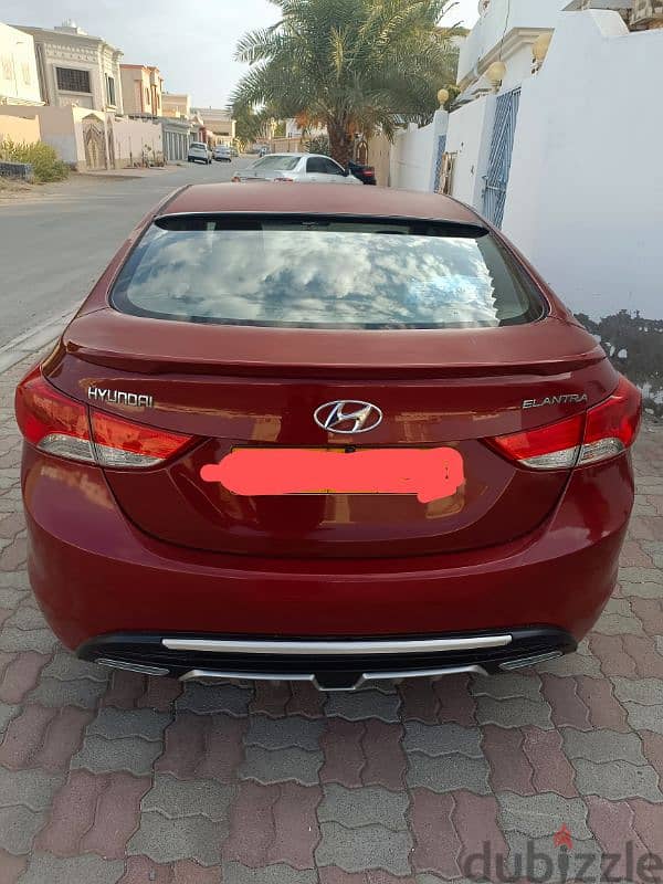 Hyundai Elantra 2012 3