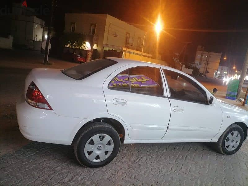 Nissan Sunny 2012 7