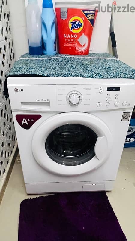 LG front load washing machine (7kg)for sale 1