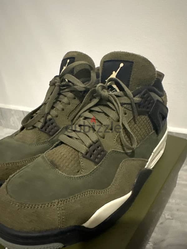 Jordan 4 craft olive 2