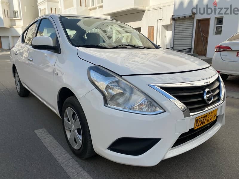 Nissan Sunny 2018 1