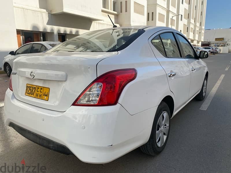 Nissan Sunny 2018 5