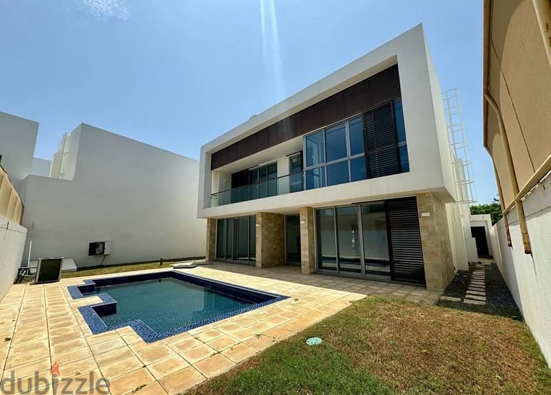 5+1 BHK villa at Reehan Gardeen Al Mouj for rent. 1