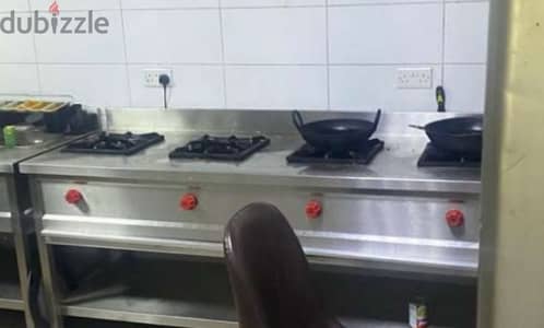 4 burner cooking stove . 91141156