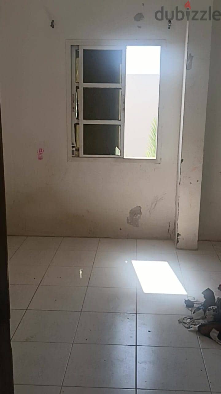 Azaiba 1BHK for rent near azeba market bedroom hall kitchen 2 toielts 4