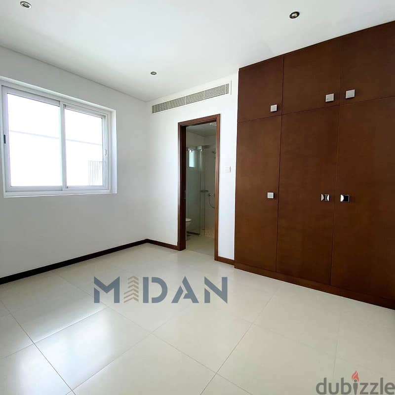 MQ | MODERN 2+1 BR APARTMENT 3