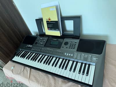 Sale for Yamaha i500 Digital Keyboard 61 -key indian Style