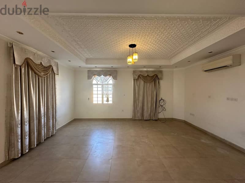 6 BR + 1 Maid's Room Fantastic Villa Located in Mawaleh 3